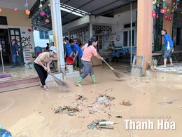 Tuổi trẻ Thanh Hóa chung tay hỗ trợ người dân khắc phục hậu quả bão số 10
