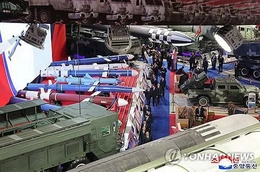 Triều Tiên mở triển lãm quốc phòng, cảnh báo gắt liên minh Mỹ-Hàn