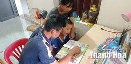 Một mùa trăng không tròn của 3 đứa trẻ...