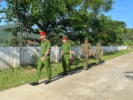 Bám sát cơ sở giữ vững an ninh trật tự