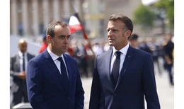 Pháp: Tổng thống Macron tái bổ nhiệm Sebastien Lecornu làm Thủ tướng giữa khủng hoảng chính trị