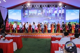 Thủ tướng Chính phủ Phạm Minh Chính dự lễ khởi công Trường nội trú liên cấp Tiểu học và THCS Bát Mọt