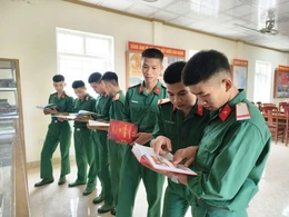 Lực lượng vũ trang tỉnh sôi nổi thi chào mừng Đại hội Đảng bộ tỉnh