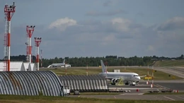 Litva tạm thời đóng cửa Sân bay quốc tế Vilnius và hai cửa khẩu biên giới với Belarus