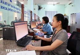 Kết luận của Bộ Chính trị về tuyển dụng, bố trí, sử dụng, đãi ngộ cán bộ