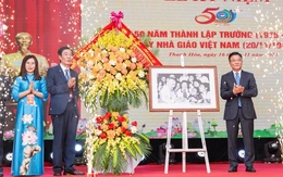 Phấn đấu xây dựng  Trường THPT Hàm Rồng  trong nhóm dẫn đầu cả nước về chất lượng giáo dục vào năm 2030