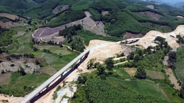 Công bố tình huống khẩn cấp thiên tai tuyến Trường Sơn Đông qua Đà Nẵng, Gia Lai