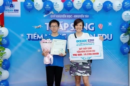 Cậu bé 13 tuổi gây chú ý với điển IELTS 8.0