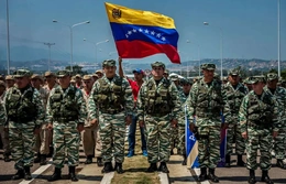 Venezuela điều quân quy mô lớn đối phó tàu chiến Mỹ