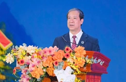 Bộ trưởng Bộ GD-ĐT: Nhà giáo cần làm sao xứng đáng với sự tôn vinh