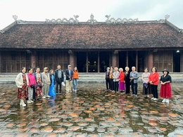 Về vùng đất quý hương