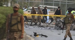 Pakistan truy quét phiến quân gần biên giới Afghanistan