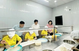 Nông dân thi đua sản xuất, kinh doanh giỏi