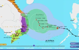 Bão số 15 di chuyển chậm, lâu tan, dự báo 2 kịch bản xảy ra