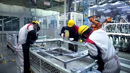 Hoạt động sản xuất của các nền kinh tế lớn ở châu Á, châu Âu suy giảm trên diện rộng