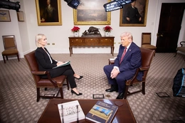 Politico: Tổng thống Donald Trump tự tin về kinh tế, cảnh báo châu Âu đang “suy tàn”