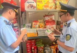 Đội Quản lý thị trường số 5 tăng cường công tác kiểm tra, xử lý vi phạm về hoạt động kinh doanh thuốc lá