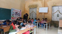 Chuyện những người thầy “gieo chữ” nơi thâm sơn cùng cốc