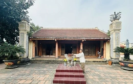 Thăm đình Cơm Thi tưởng nhớ Thái úy Tô Hiến Thành