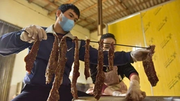 Đặc sản vùng cao “đỏ lửa” mùa tết