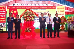 Công bố quyết định thôn Cần Thanh, xã Hồ Vương đạt NTM kiểu mẫu