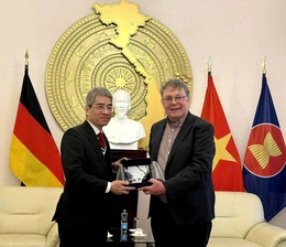Lãnh đạo các chính đảng Đức ấn tượng trước những thành tựu của Việt Nam