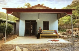 Những ngôi nhà mới ở bản người Mông