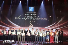 Tôn vinh các nhạc sỹ, nghệ sỹ có nhiều đóng góp cho âm nhạc Việt Nam