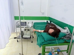 Một bệnh nhân sốc phản vệ sau khi ăn đuông dừa