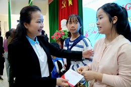 Xuân ấm trẻ em mồ côi