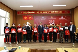 Gần 71.400 suất quà được trao từ phong trào “Tết Nhân ái” Xuân Bính Ngọ