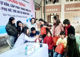 Ấm tình biên cương