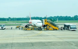 Những chuyến bay chở “ngày xuân”&nbsp;đoàn tụ