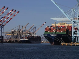 Mỹ ghi nhận thâm hụt thương mại chạm mức cao kỷ lục