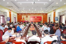 Những người ứng cử ĐBQH khóa XVI tiếp xúc cử tri, vận động bầu cử tại đơn vị bầu cử số 3