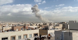 Israel tấn công phủ đầu Iran, đóng cửa không phận