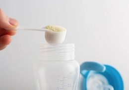 Bộ Y tế đề nghị siết kiểm nghiệm, tăng giám sát chặt sản phẩm sữa, dinh dưỡng