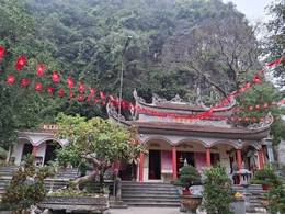 Linh thiêng đền Rồng - đền Nước