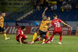 Đông Á Thanh Hóa gục ngã ở phút bù giờ trước Hà Tĩnh