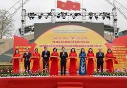 Triển lãm tranh cổ động và ảnh tư liệu chào mừng bầu cử đại biểu Quốc hội khóa XVI và đại biểu HĐND các cấp nhiệm kỳ 2026-2031