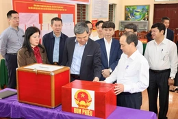 Phó Chủ tịch Thường trực HĐND tỉnh Lê Tiến Lam kiểm tra công tác chuẩn bị bầu cử tại 7 xã khu vực huyện Yên Định cũ