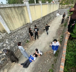 Xác minh vụ việc một nữ sinh bị đánh hội đồng