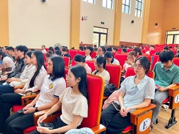 Bồi dưỡng nhận thức về Đảng cho 281 quần chúng ưu tú