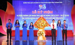 Đoàn Thanh niên UBND tỉnh kỷ niệm 95 năm Ngày thành lập Đoàn và tuyên dương gương mặt trẻ xuất sắc tiêu biểu
