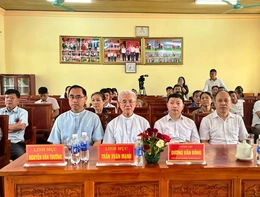 Bàn giao nhà Đại đoàn kết cho đồng bào Công giáo khó khăn về nhà ở