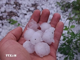 Chủ động ứng phó dông lốc, sét và mưa đá trong thời kỳ chuyển mùa