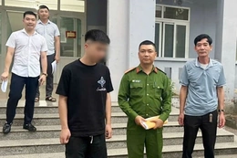 Kịp thời ngăn chặn một nam thanh niên có ý định nhảy cầu tự tử