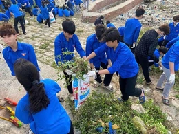 Để làng biển không còn phải&nbsp;đối mặt với rác thải