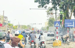 Bất cập đèn tín hiệu giao thông -&nbsp;“nút thắt” cần sớm tháo gỡ