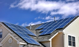 Tăng cường tiết kiệm điện, phát triển điện mặt trời mái nhà